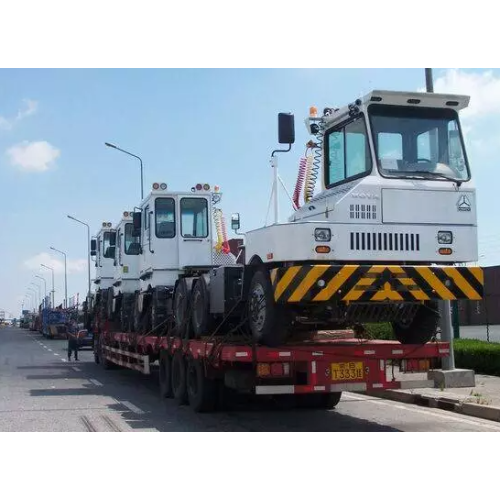 2023 New Brand Sinotruk EV Vehículo de remolque especial para peirao de condución parcial en stock